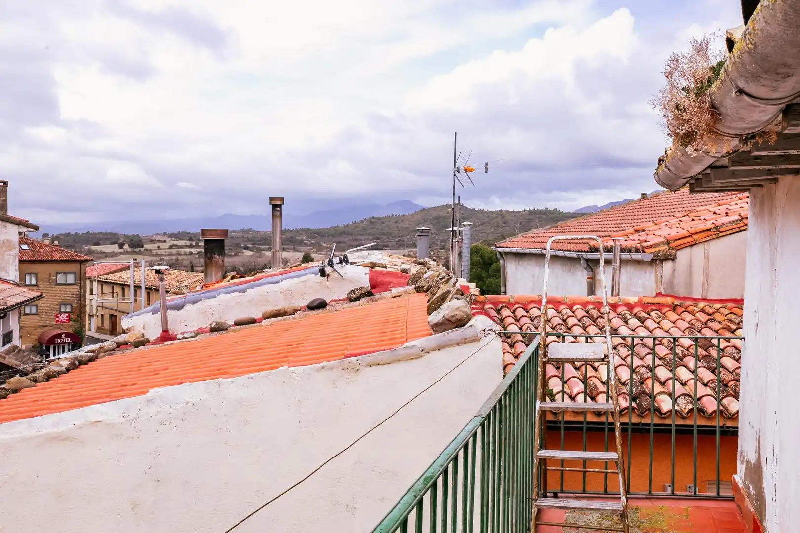 Terrassa de Casa o xalet en venda en Ayerbe amb Moblat i Balcó