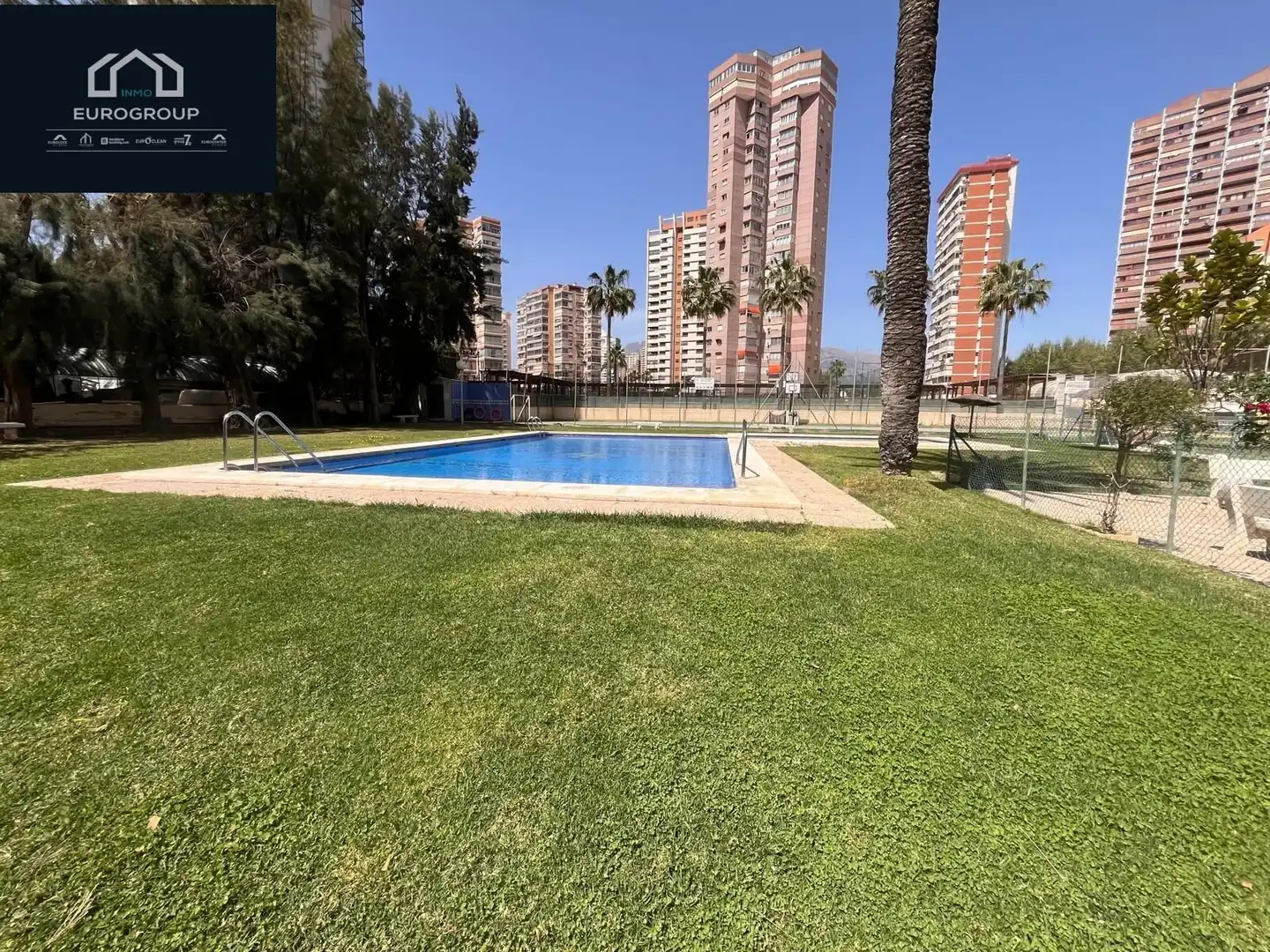 Flat with pool for sale in Rincón de Loix