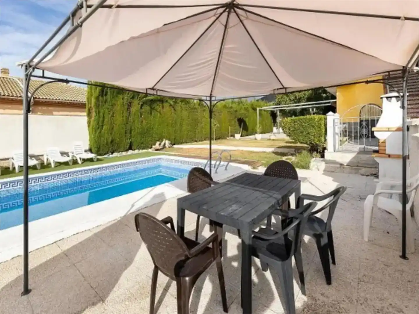 Terrassa de Casa o xalet en venda en Huétor de Santillán amb Aire condicionat, Piscina i Balcó
