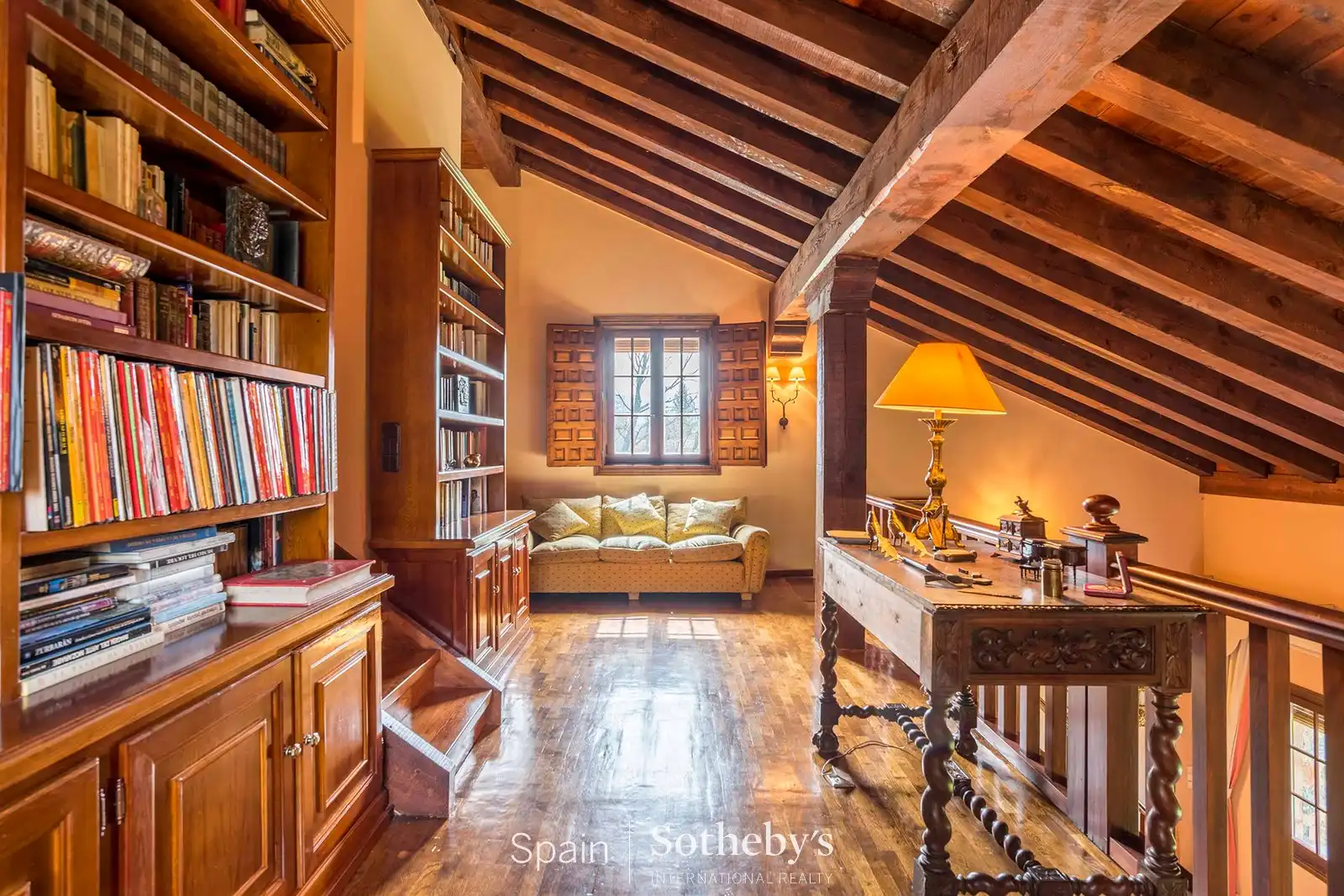 Sala de estar de Residencial en venta en Sotosalbos