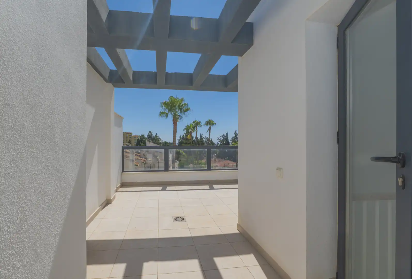 Terrassa de Casa adosada en venda en Torremolinos amb Jardí privat, Terrassa i Piscina