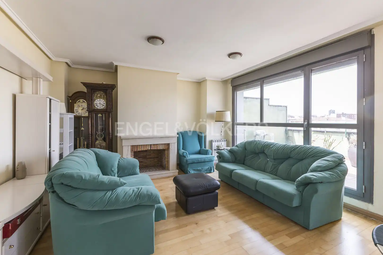 Sala de estar de Ático en venta en Madrid con Calefacción y Terraza
