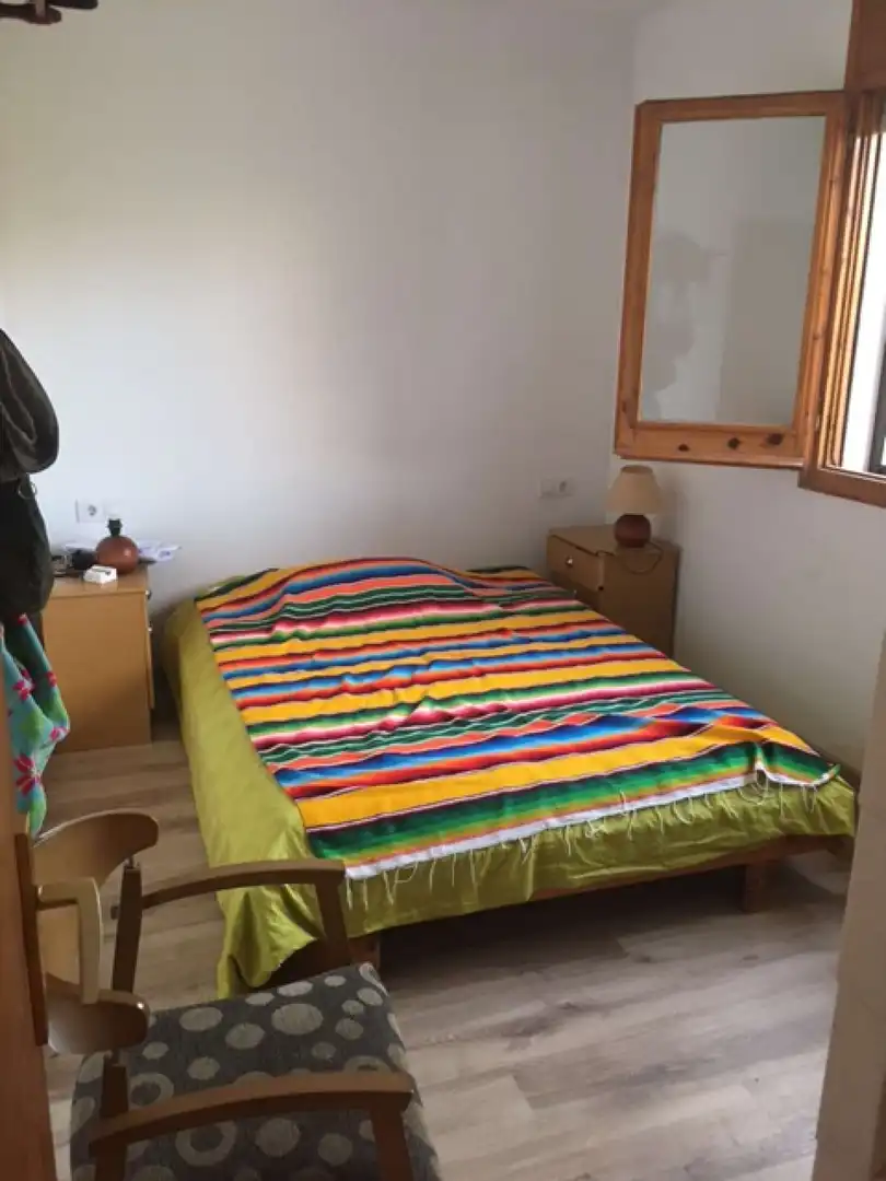 Schlafzimmer von Wohnung zur untervermieten in Vilanova i la Geltrú mit Klimaanlage, Heizung und Terrasse