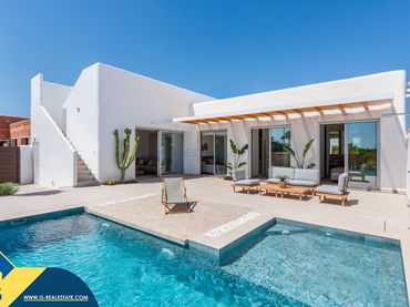 Casa con piscina in vendita a Benijófar