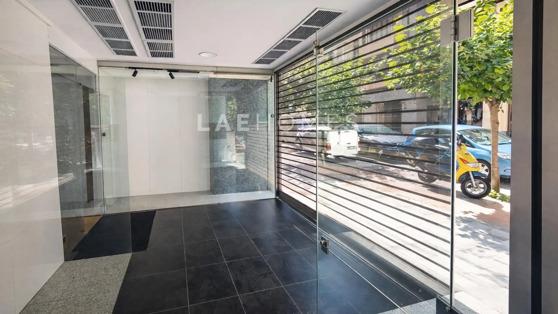 Business premises for sale in Centre - Zona Alta, imagen 3