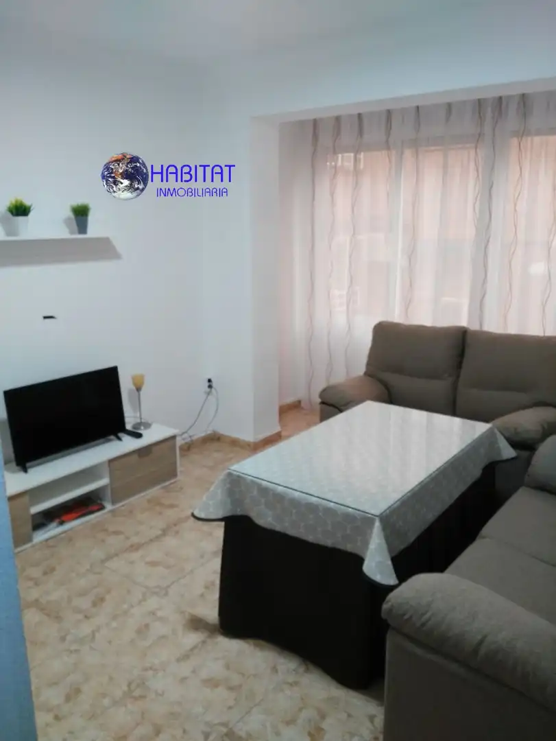Sala de estar de Piso de alquiler en Granada con Amueblado