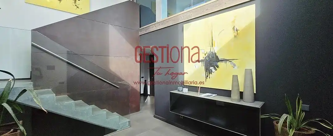 Houses for sale in Santa Cruz de Bezana  with Private garden, Terrace and Furnished