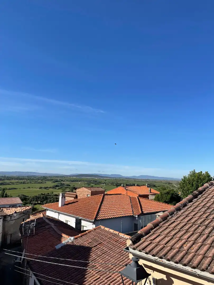 Vista exterior de Casa o chalet en venta en Valdeobispo con Terraza, Trastero y Amueblado