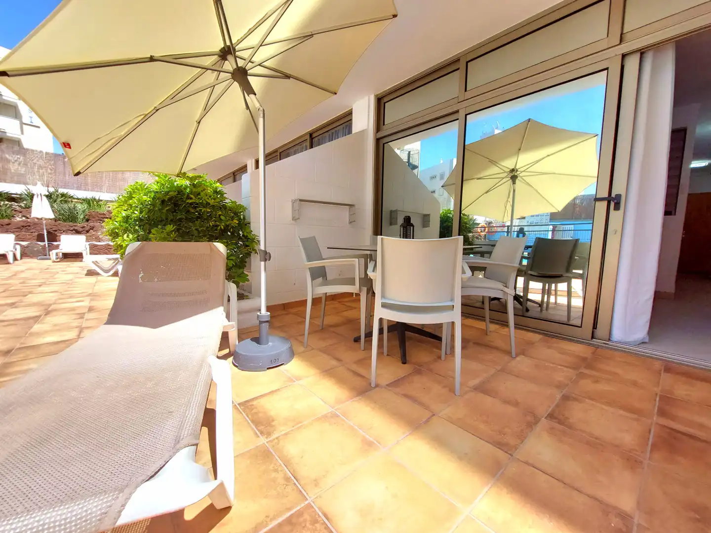 Terraza de Apartamento de alquiler en San Bartolomé de Tirajana con Aire acondicionado, Amueblado y Lavadora