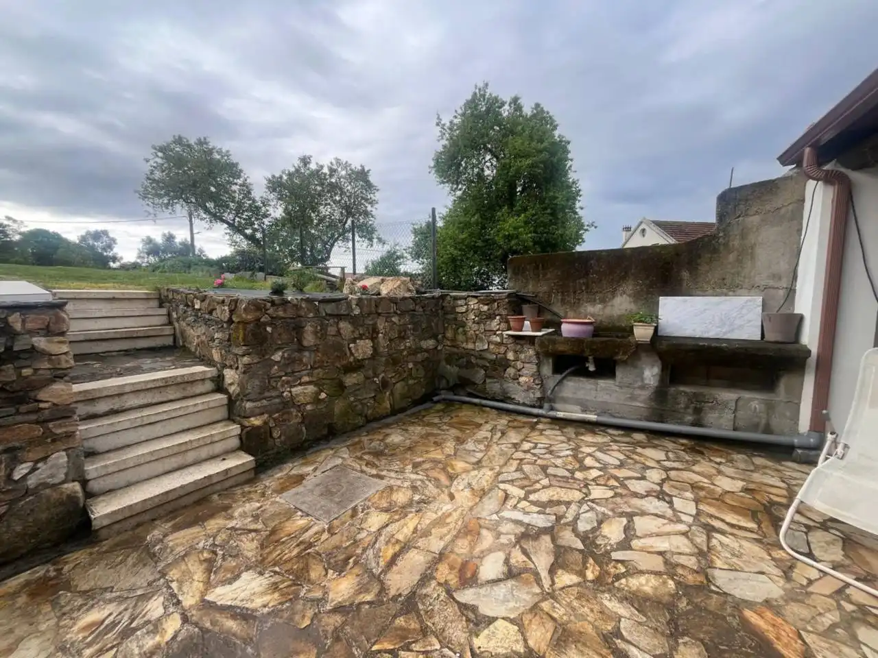 Terrasse von Haus oder Chalet zur Miete in Miño mit Heizung, Privatgarten und Schwimmbad