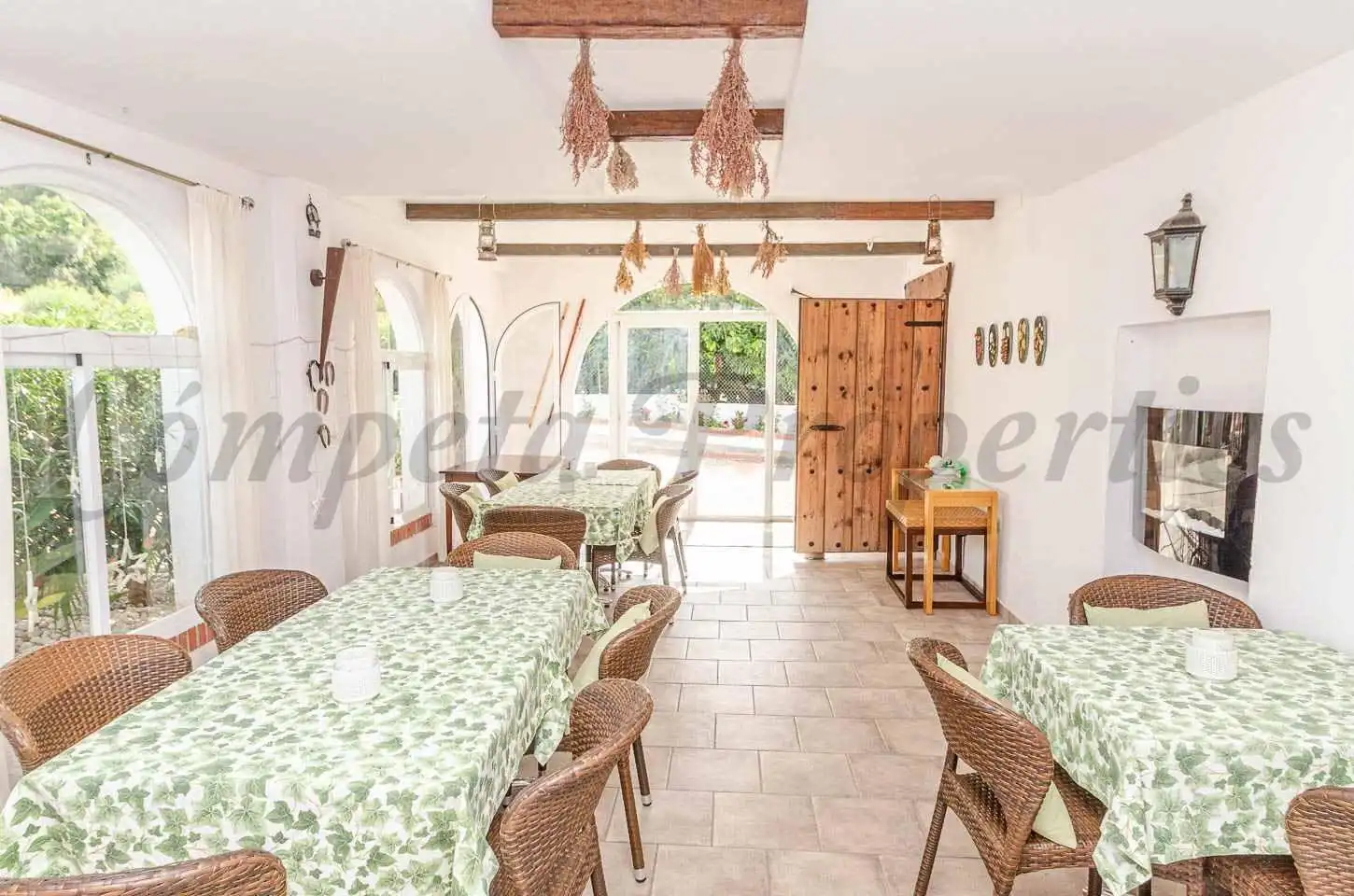 Houses for sale in Canillas de Albaida, Málaga