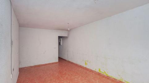 Foto 4 de Pis en venda a C/ Llevant, La Mina, Sant Adrià de Besòs