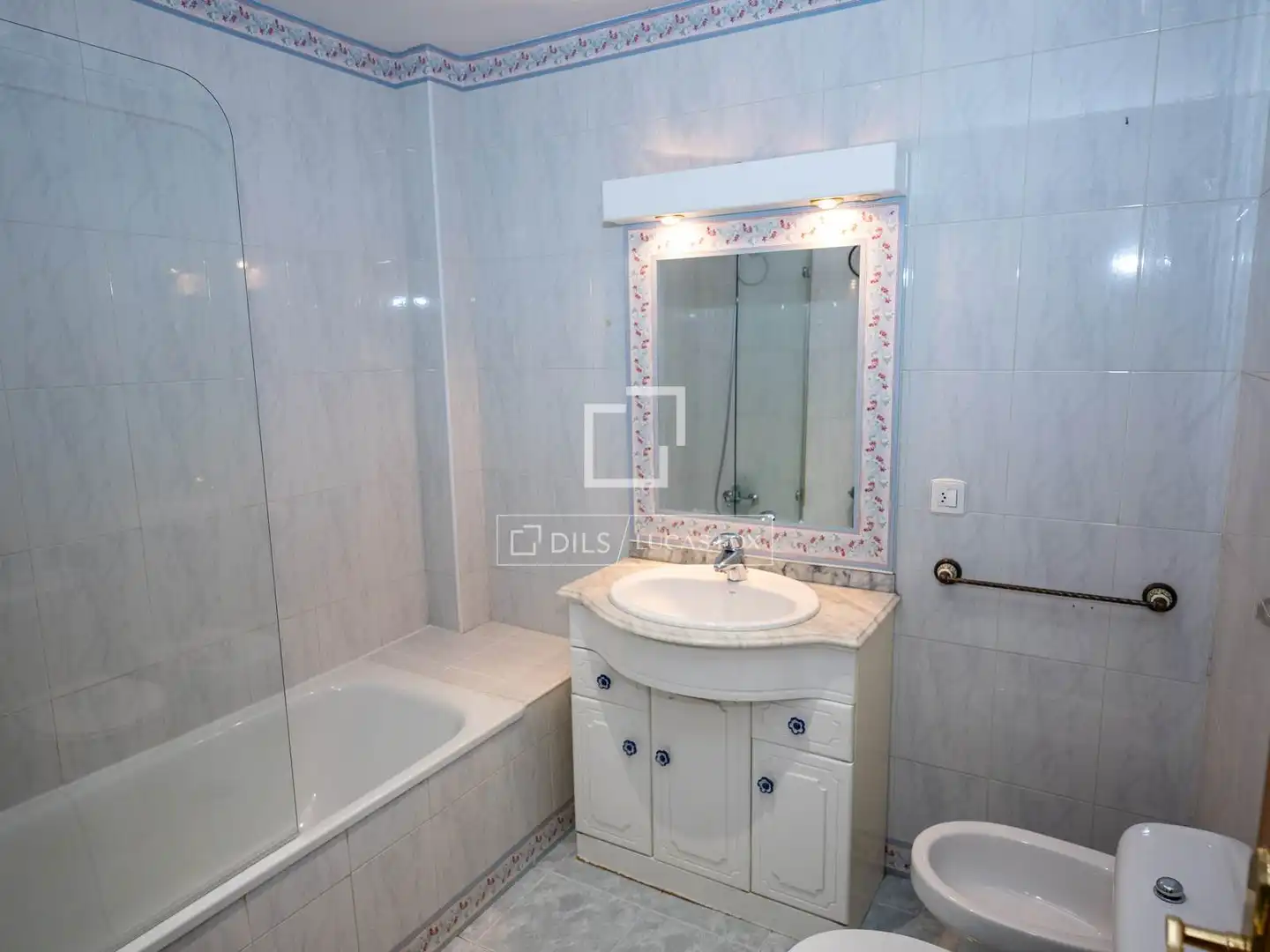 Baño de Casa o chalet de alquiler en Galapagar con Calefacción, Jardín privado y Terraza