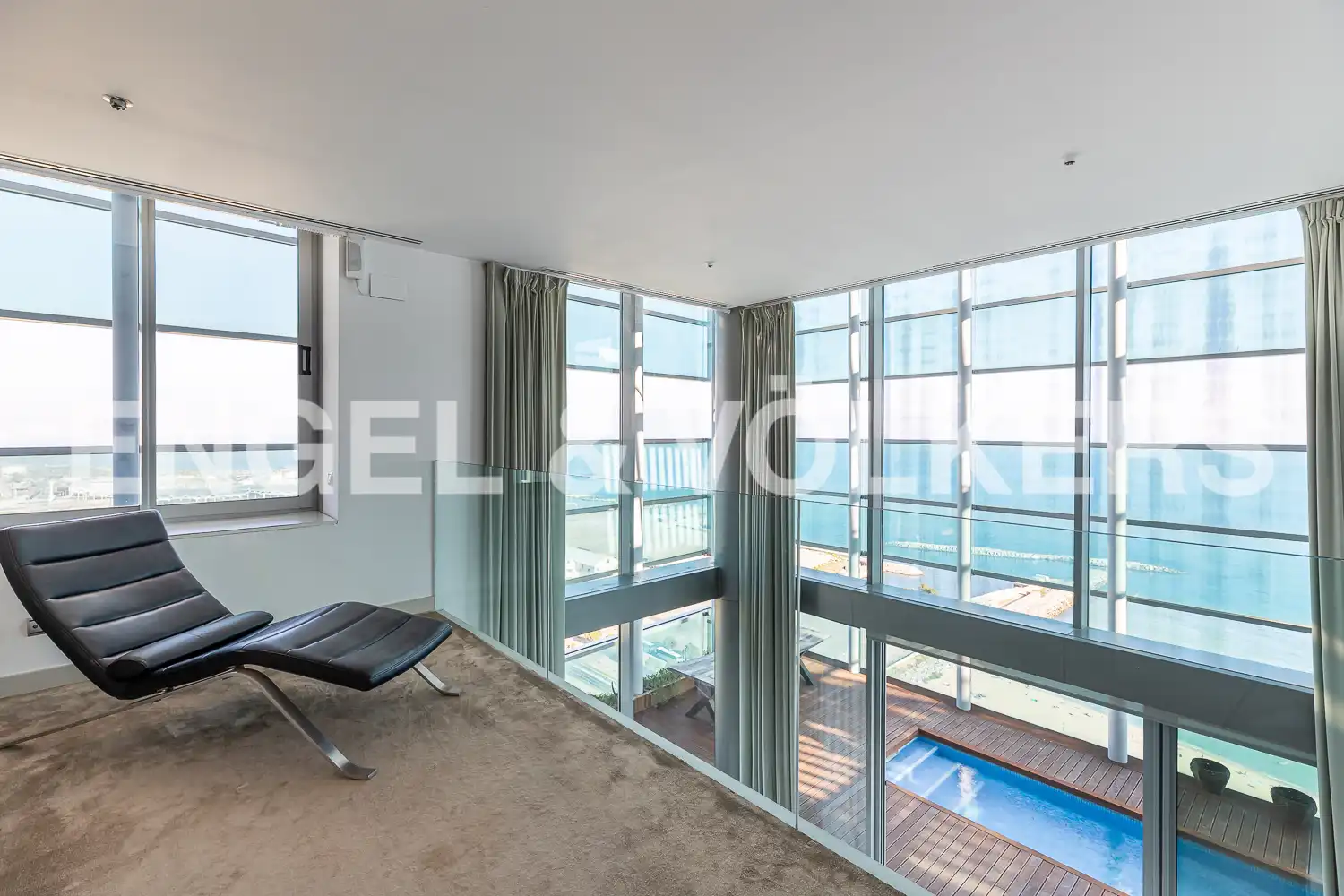 Habitación de Ático de alquiler en Barcelona con Aire acondicionado, Calefacción y Parquet