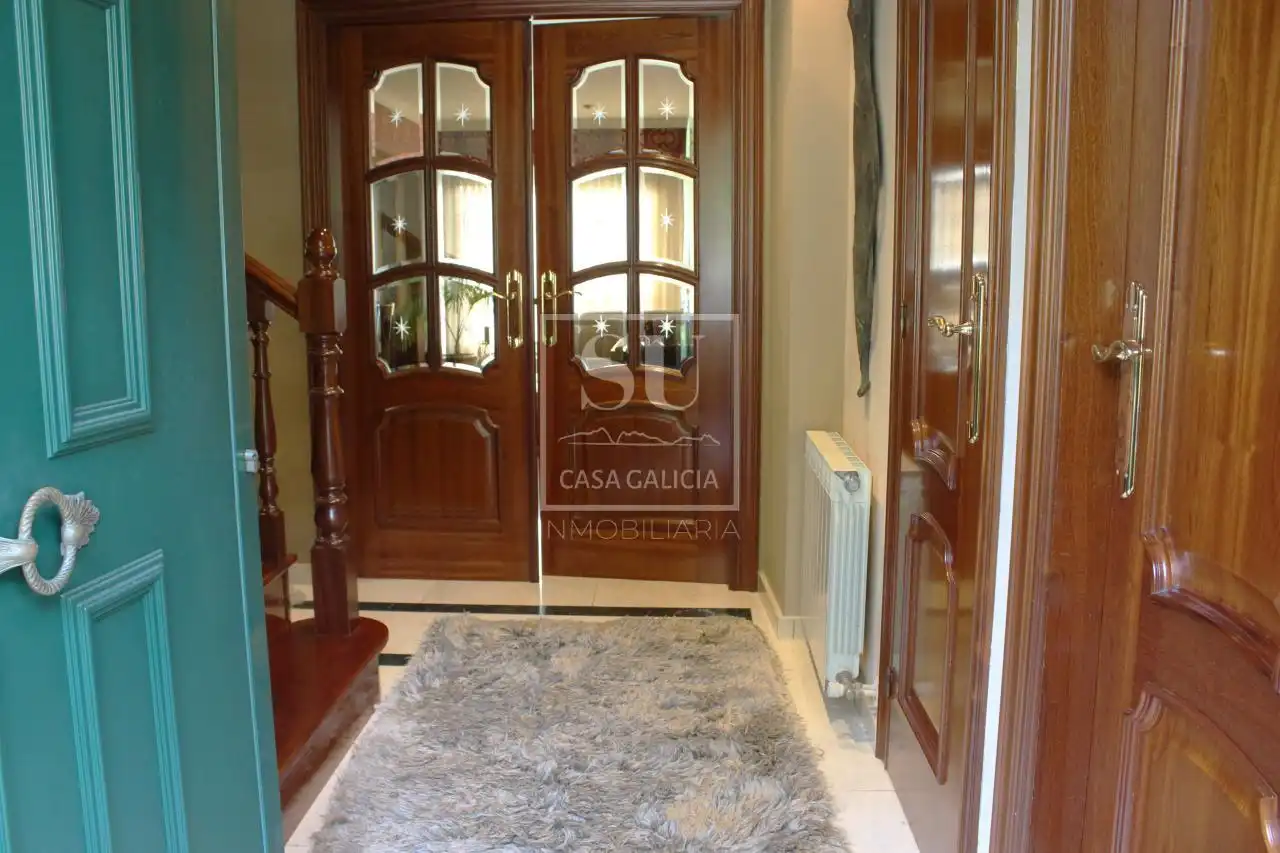 Casa o chalet en venta en Vigo  con Calefacción, Jardín privado y Parquet
