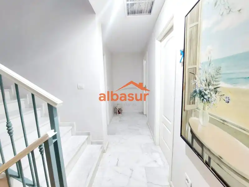 Chalet con piscina en venta en Calle Enebro, imagen 17