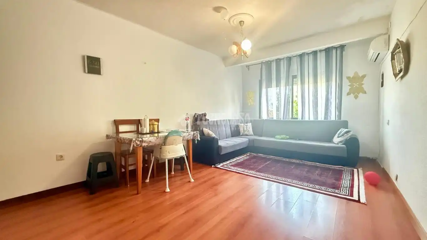 Sala de estar de Piso en venta en Fuensalida con Aire acondicionado, Calefacción y Parquet