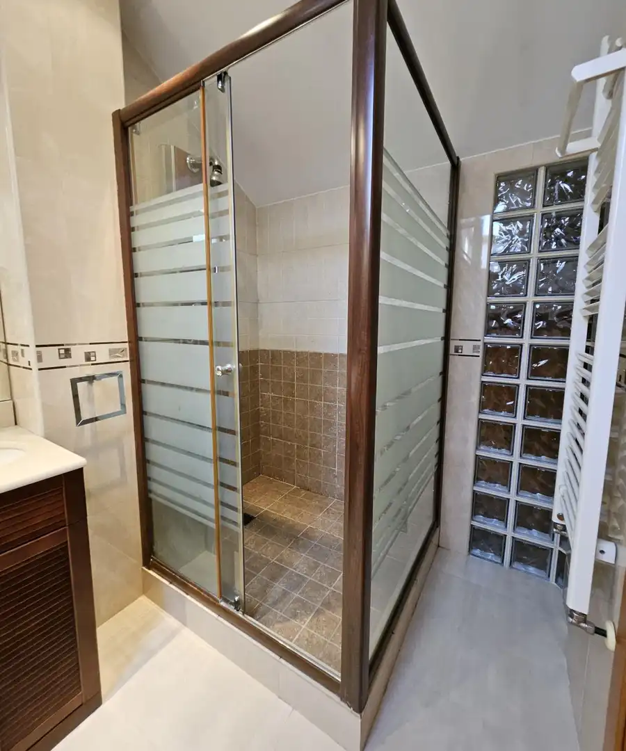 Badezimmer von Maisonette zum Verkauf in Brunete mit Klimaanlage, Heizung und Terrasse