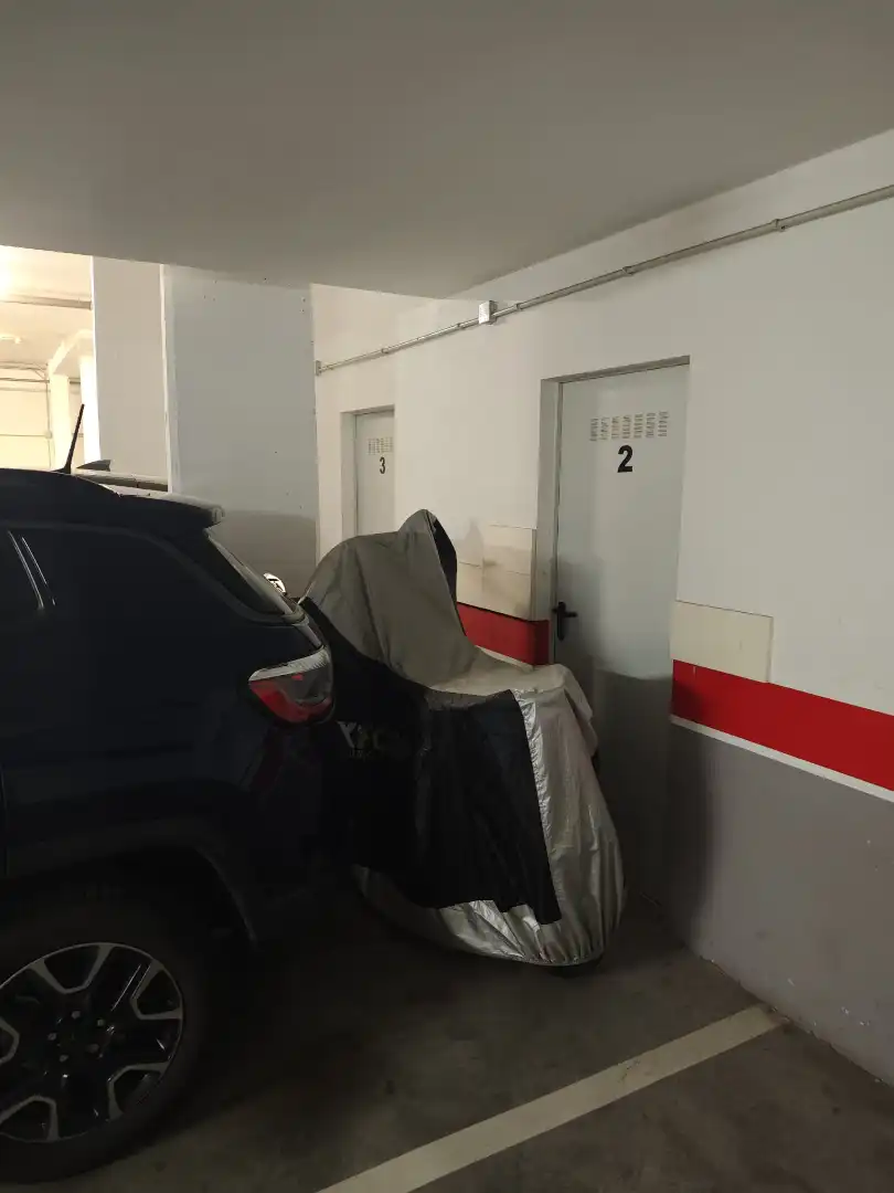 Aparcament de Pis en venda en Córdoba amb Aire condicionat, Terrassa i Traster