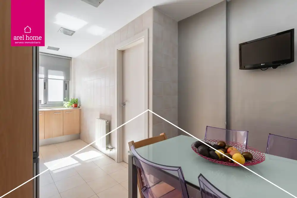 Cocina de Piso en venta en Sant Just Desvern con Calefacción, Parquet y Balcón