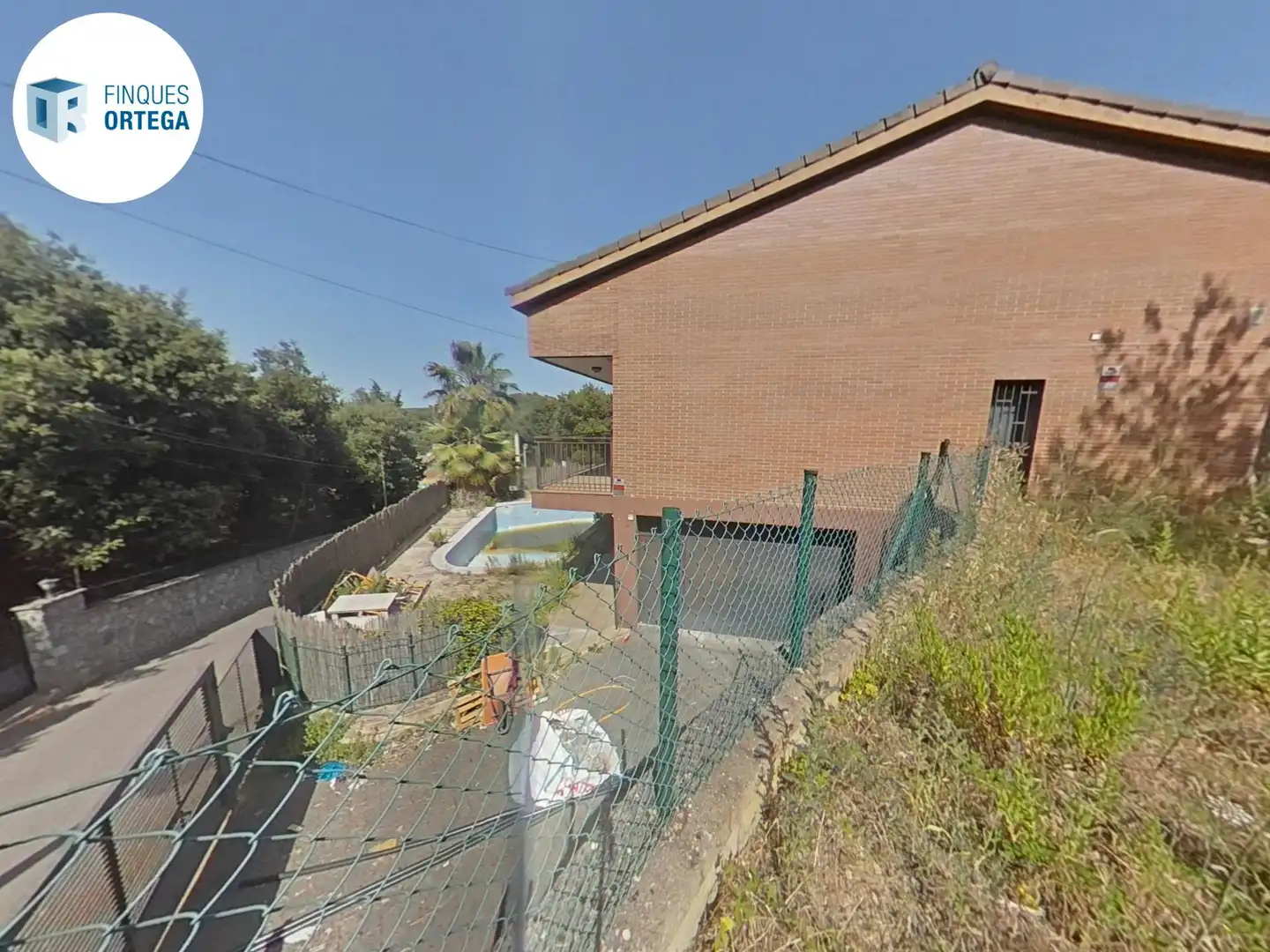 Vista exterior de Casa o chalet en venta en Llinars del Vallès