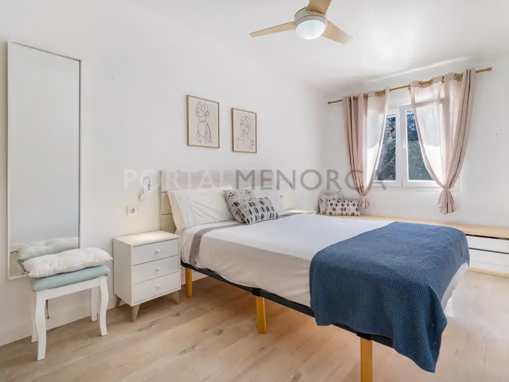 Schlafzimmer von Haus oder Chalet zum Verkauf in Ciutadella de Menorca mit Klimaanlage, Privatgarten und Terrasse