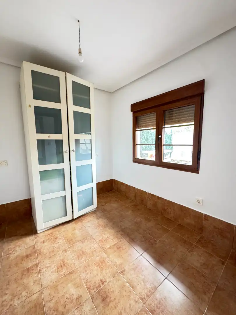 Dormitori de Casa o xalet en venda en Avilés