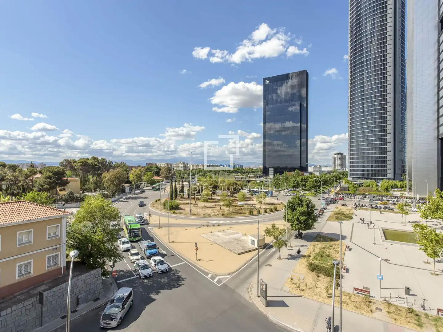Exterior view of Flat for rent in Madrid  with Air Conditioner and Furnished
