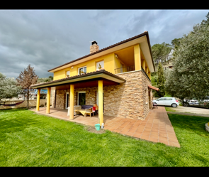 Exterior view of House or chalet for sale in Allín / Allin  with Private garden, Terrace and Storage room