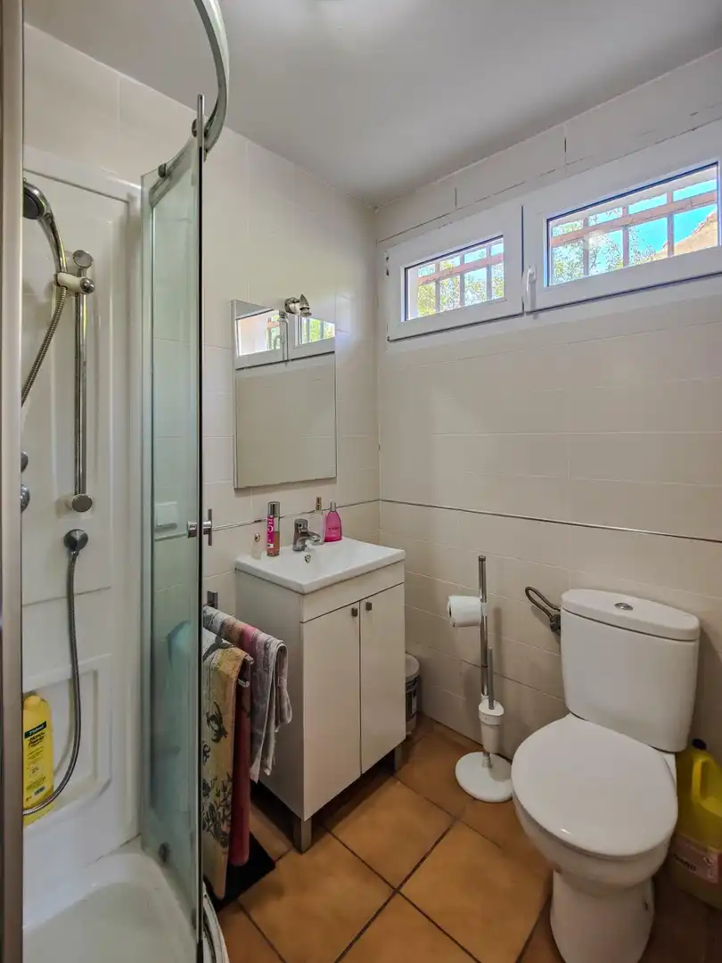 Baño de Finca rústica en venta en Mahamud con Calefacción, Jardín privado y Terraza
