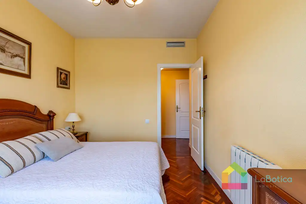 Flat with lift for sale in Argés, imagen 39
