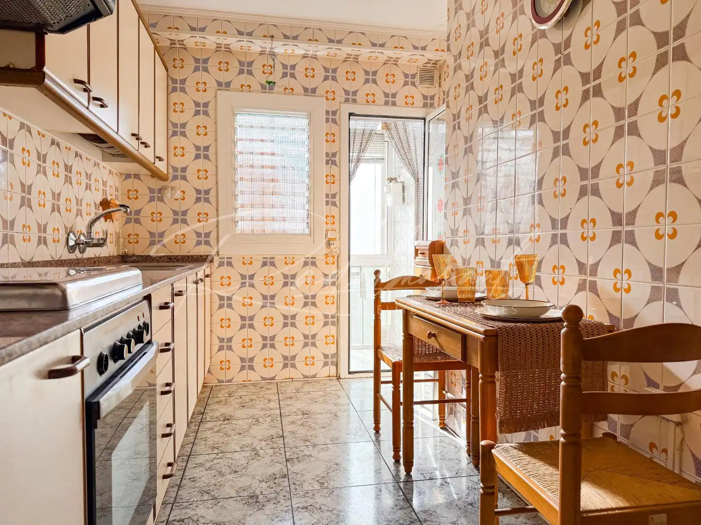 Kitchen of Flat for sale in Centre