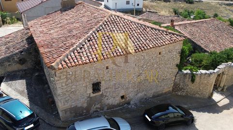 EMBID: Casa de piedra con gran potencial