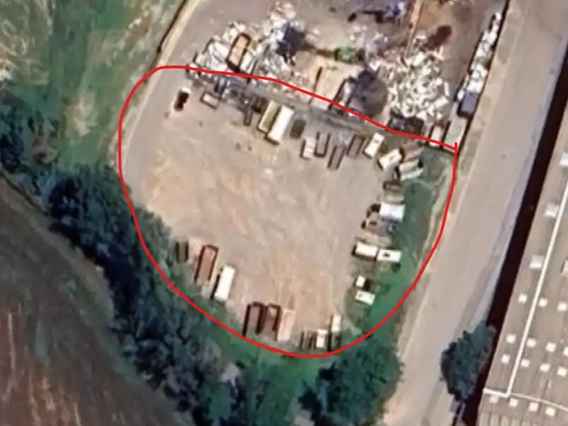Industrial land for sale in C-17z 1