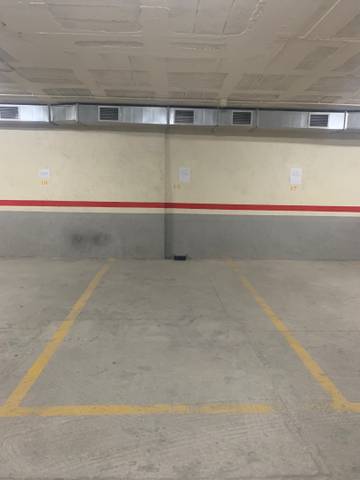 Garaje en Alquiler en Carrer d'Àngel Guimerà, 14 en Estació de França
