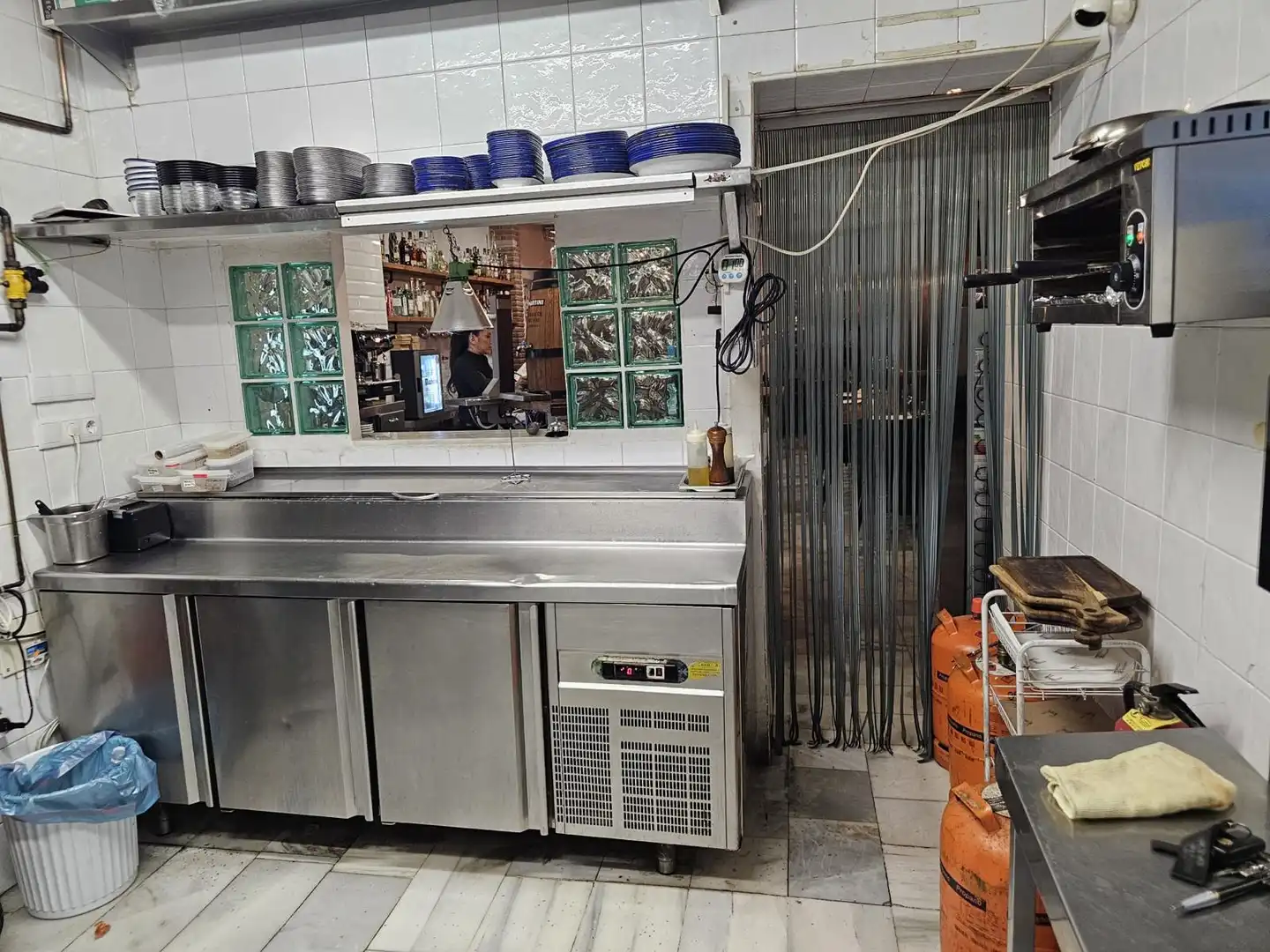 Local comercial en traspàs a Avenida Fontanilla, imagen 2