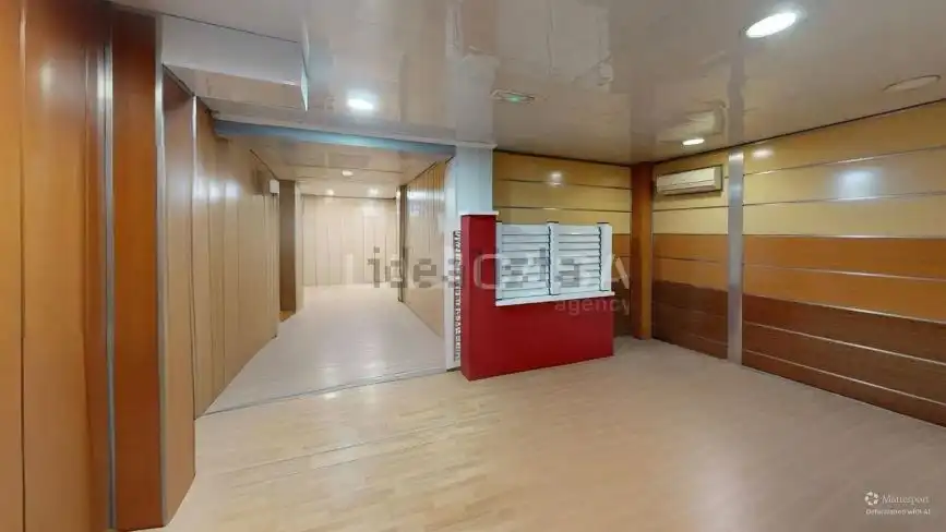 Local comercial en venda a Carrer de les Arts i dels Oficis, imagen 4