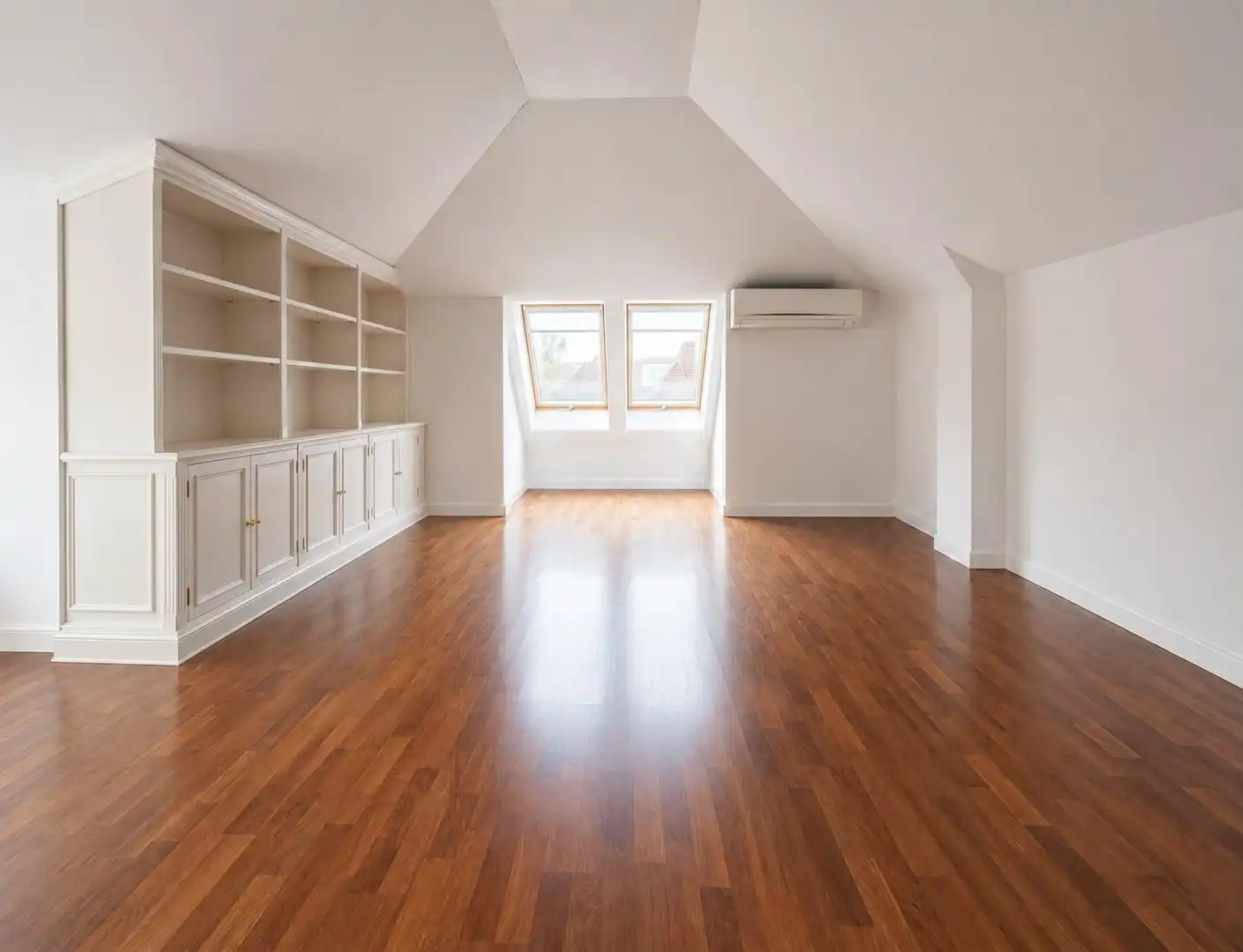 Detached homes for sale in Madrid  with Air Conditioner, Heating and Private garden