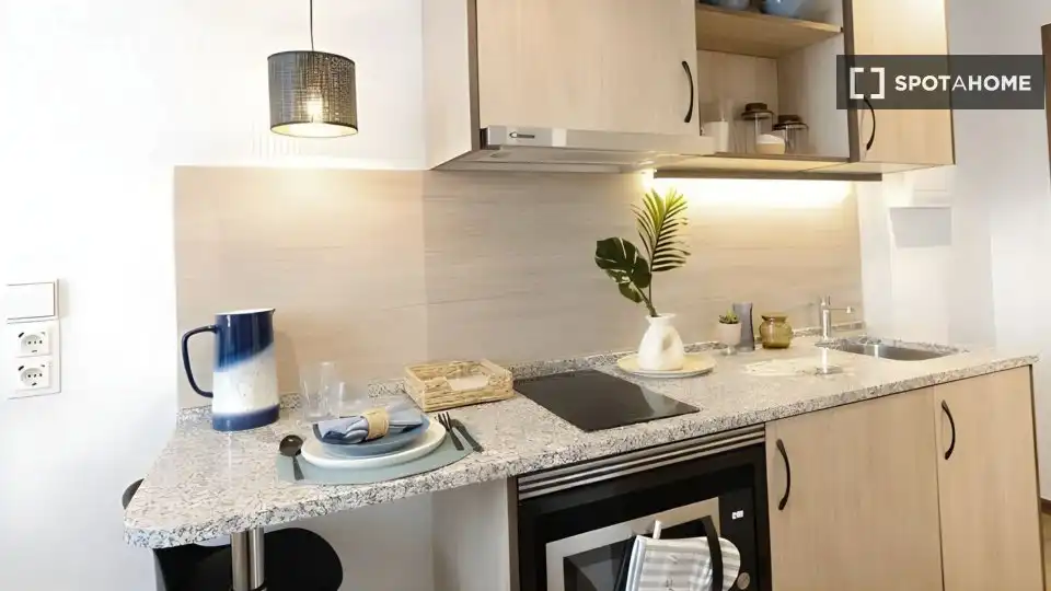 Room in Camino de Ronda