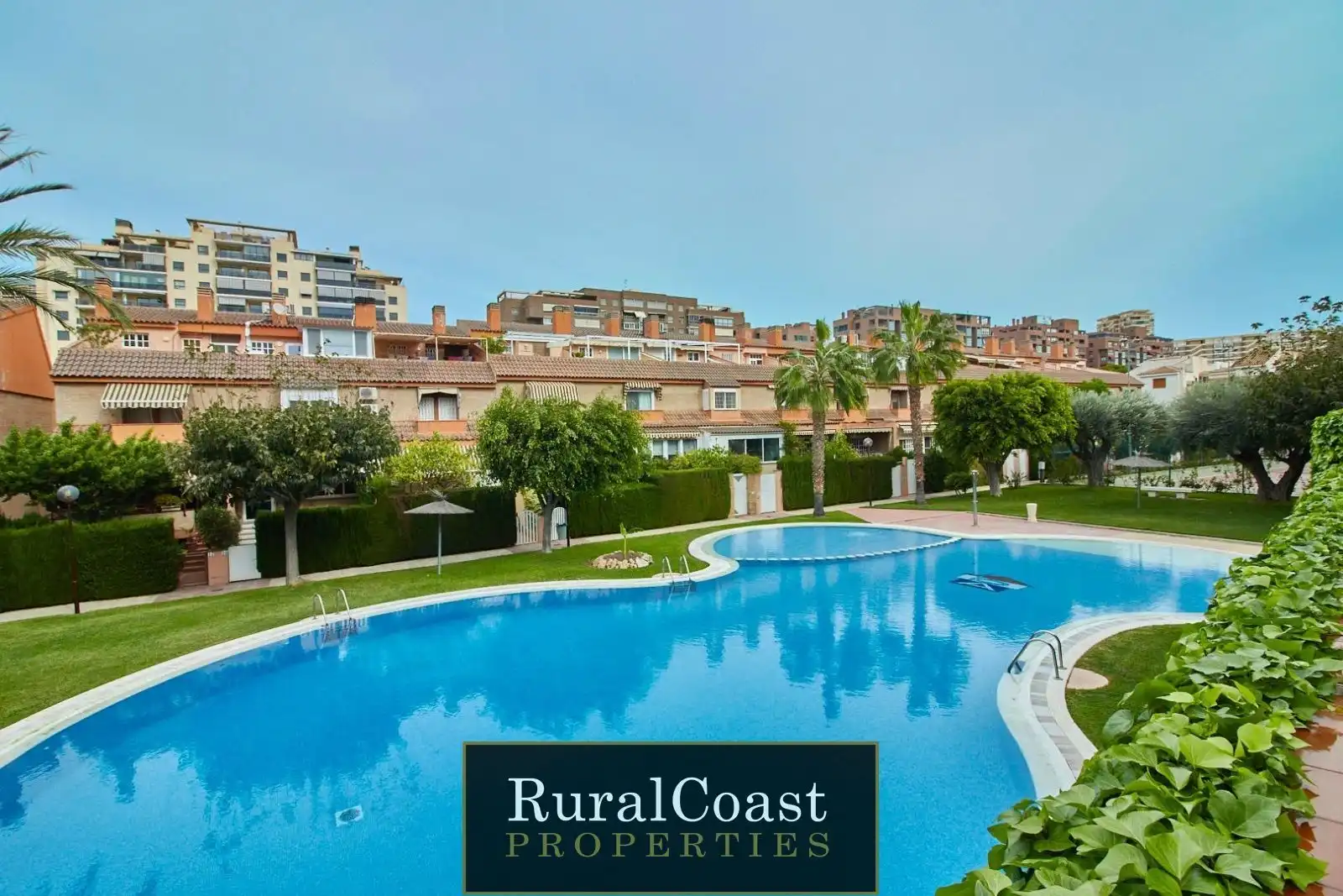 Vista exterior de Casa o xalet en venda en Alicante / Alacant amb Aire condicionat, Calefacció i Terrassa