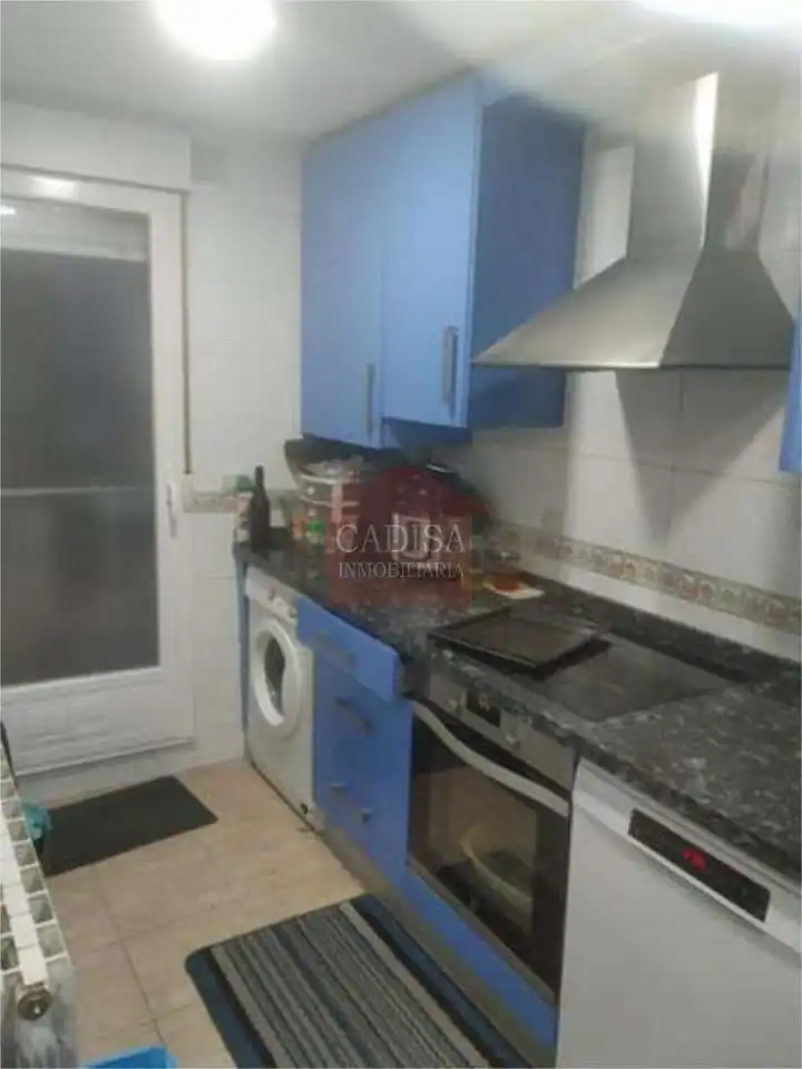 Cocina de Piso en venta en San Cristóbal de la Cuesta con Calefacción y Terraza
