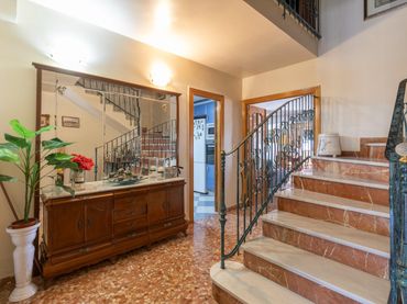 Adosado en venta en Calle Viejo de Charilla 43