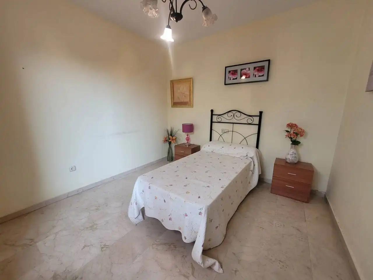 Bedroom of Flat for sale in Baza  with Heating and Furnished