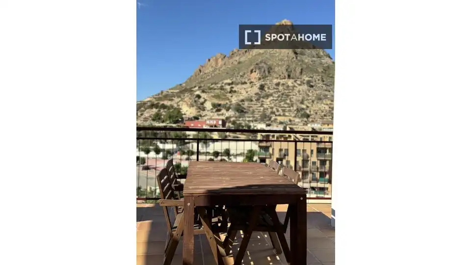 Terraza de Apartamento para compartir en Villanueva del Río Segura con Aire acondicionado, Terraza y Amueblado