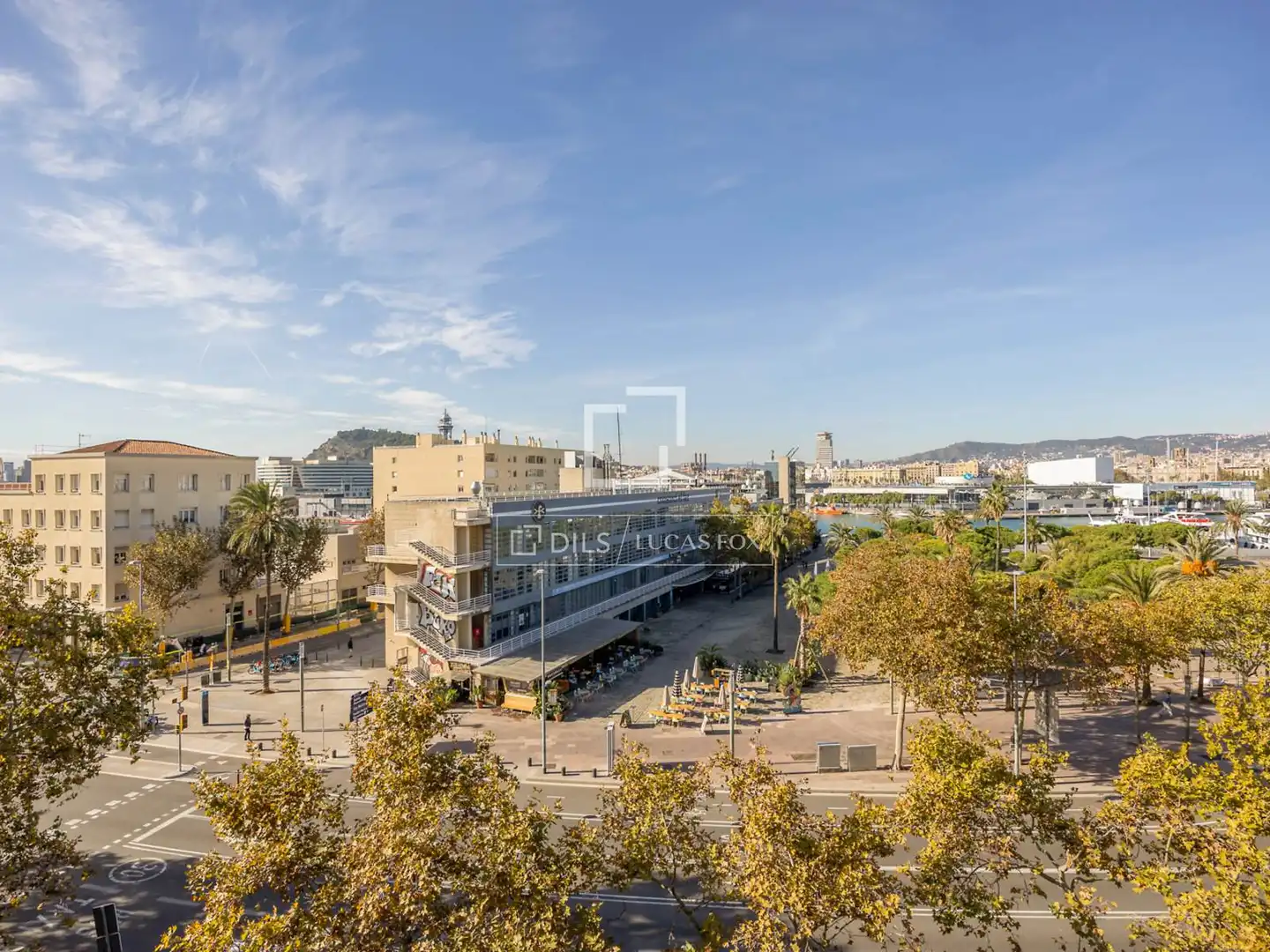 Exterior view of Attic for sale in Barcelona  with Air Conditioner, Parquet flooring and Terrace