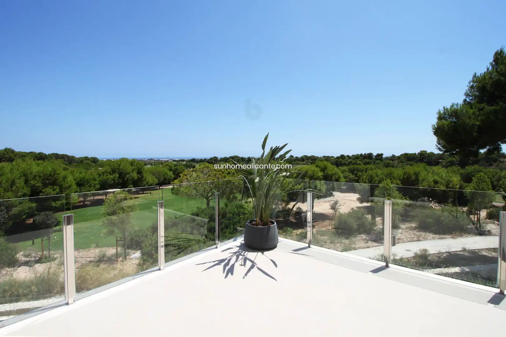 Terraza de Piso en venta en Pilar de la Horadada con Aire acondicionado, Calefacción y Jardín privado