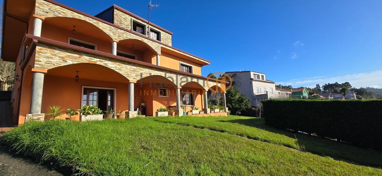 Exterior view of House or chalet for sale in Vilagarcía de Arousa  with Heating, Private garden and Terrace