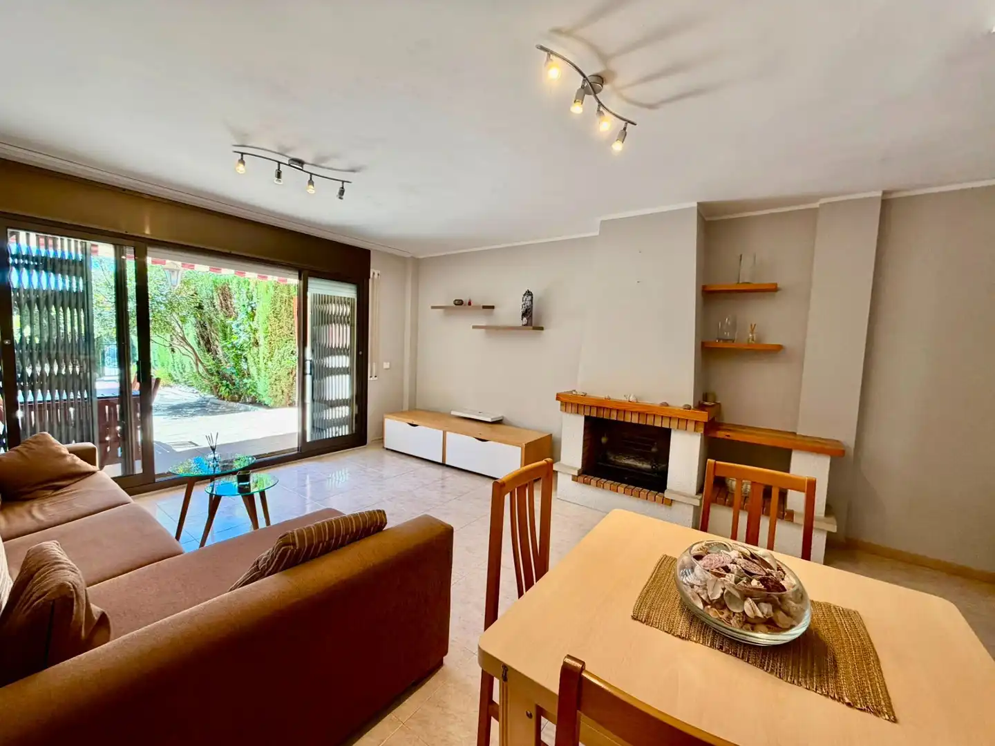Wohnzimmer von Maisonette zum Verkauf in Torredembarra mit Heizung, Privatgarten und Terrasse