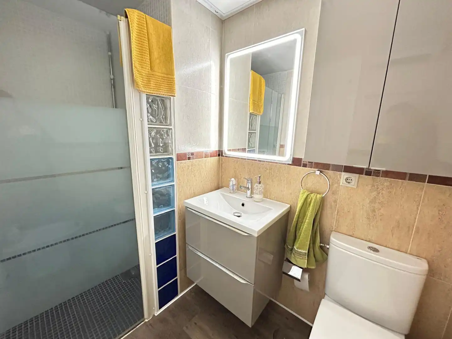 Bathroom of Houses for sale in Loranca de Tajuña