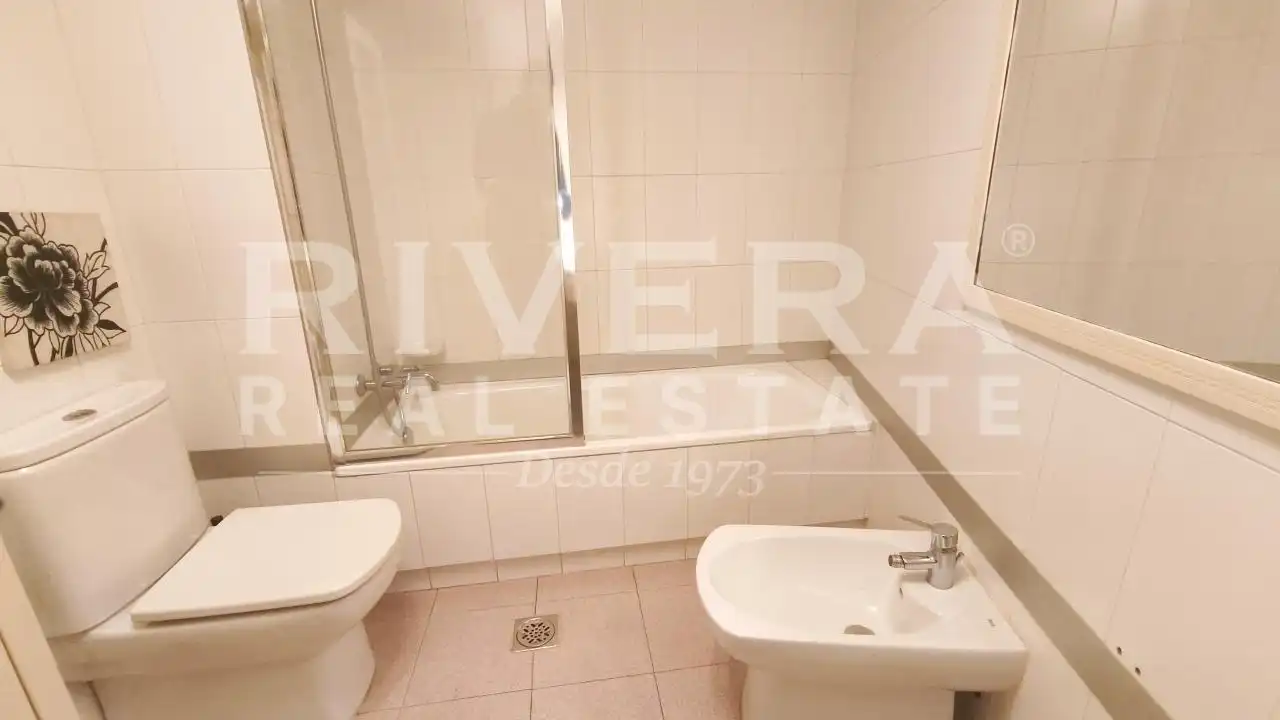 Bathroom of Flat for sale in Vigo   with Heating